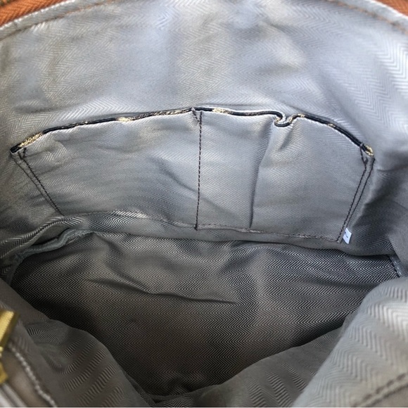 ✨Animal Print Backpack✨ - Picture 4 of 5